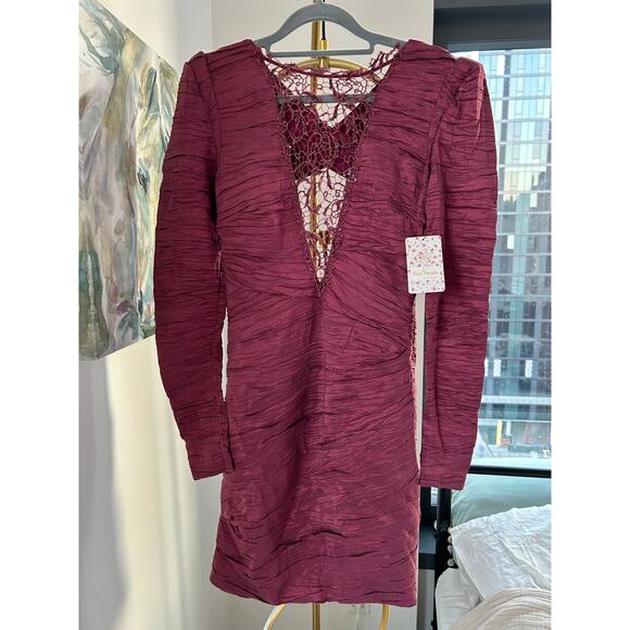 NWT | Free People Look of Love Ruched Bodycon Mini Dress | Wine | Size 2 - Picture 4 of 10